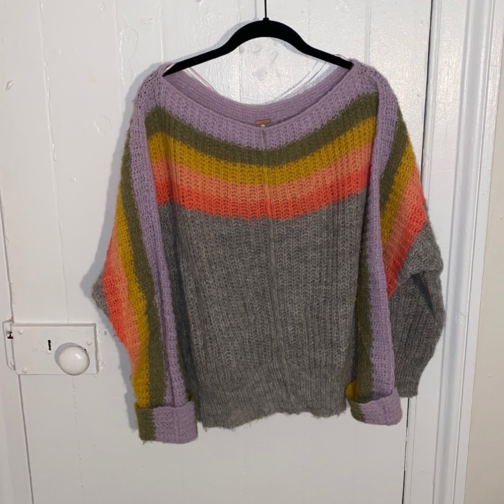 Free People Sweater size SMALL